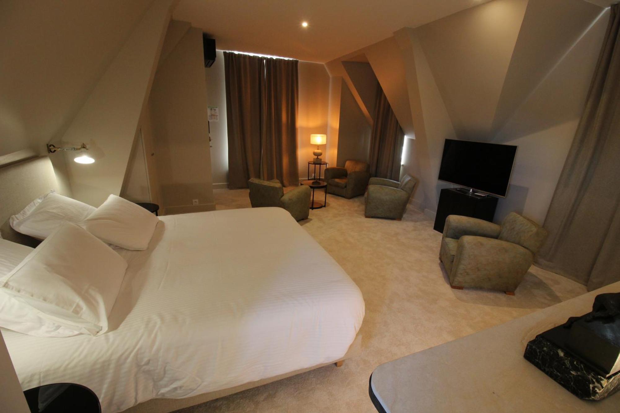 Logis Hotel La Maison A Pan De Bois Vierzon Dış mekan fotoğraf