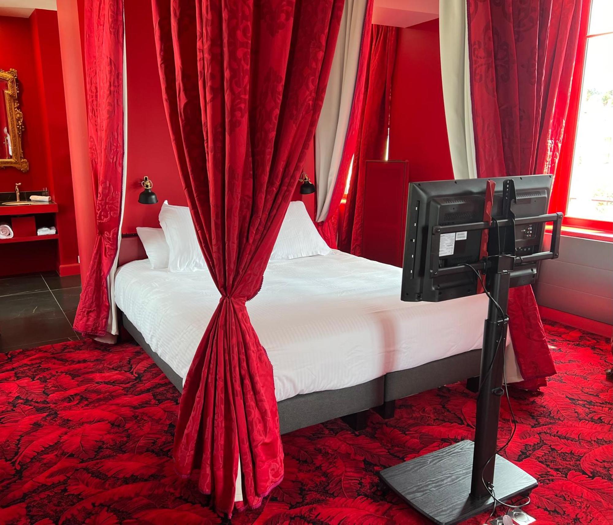 Logis Hotel La Maison A Pan De Bois Vierzon Dış mekan fotoğraf